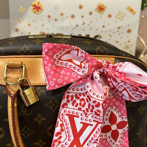 Louis Vuitton Monogram Deauville - Picture 8 of 13